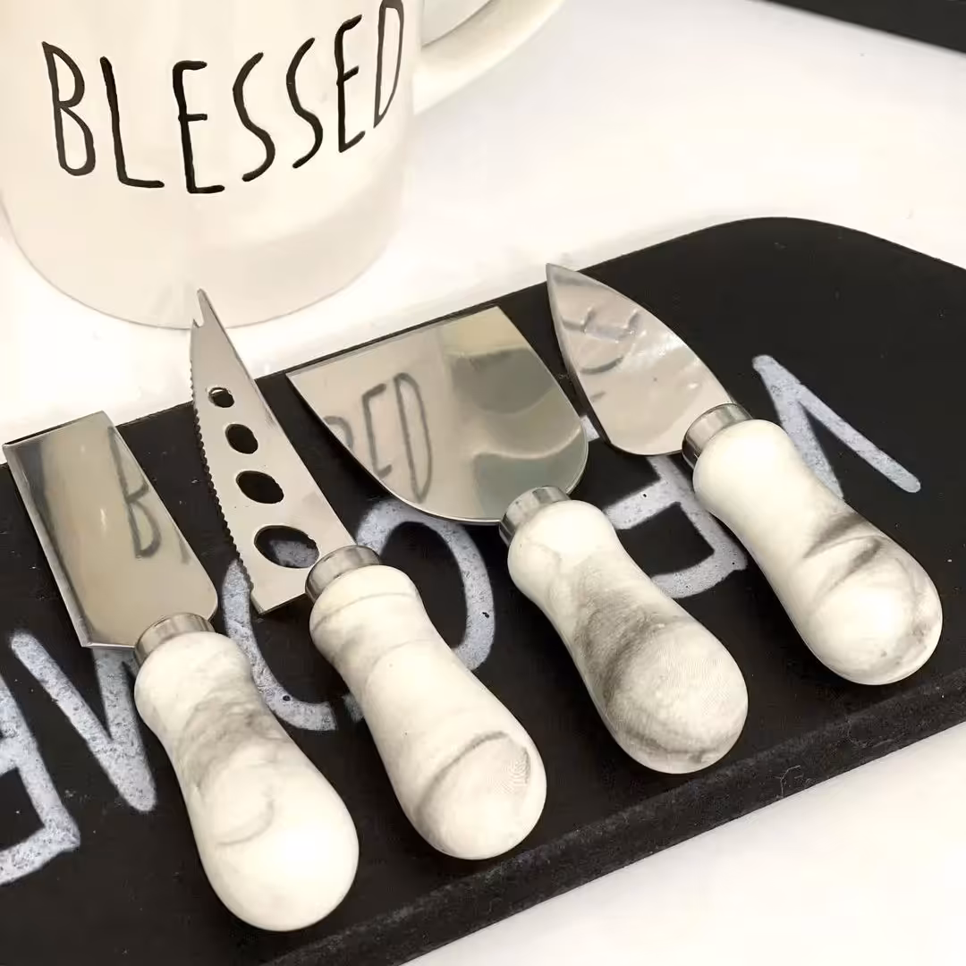 ابزار صبحانه خوری