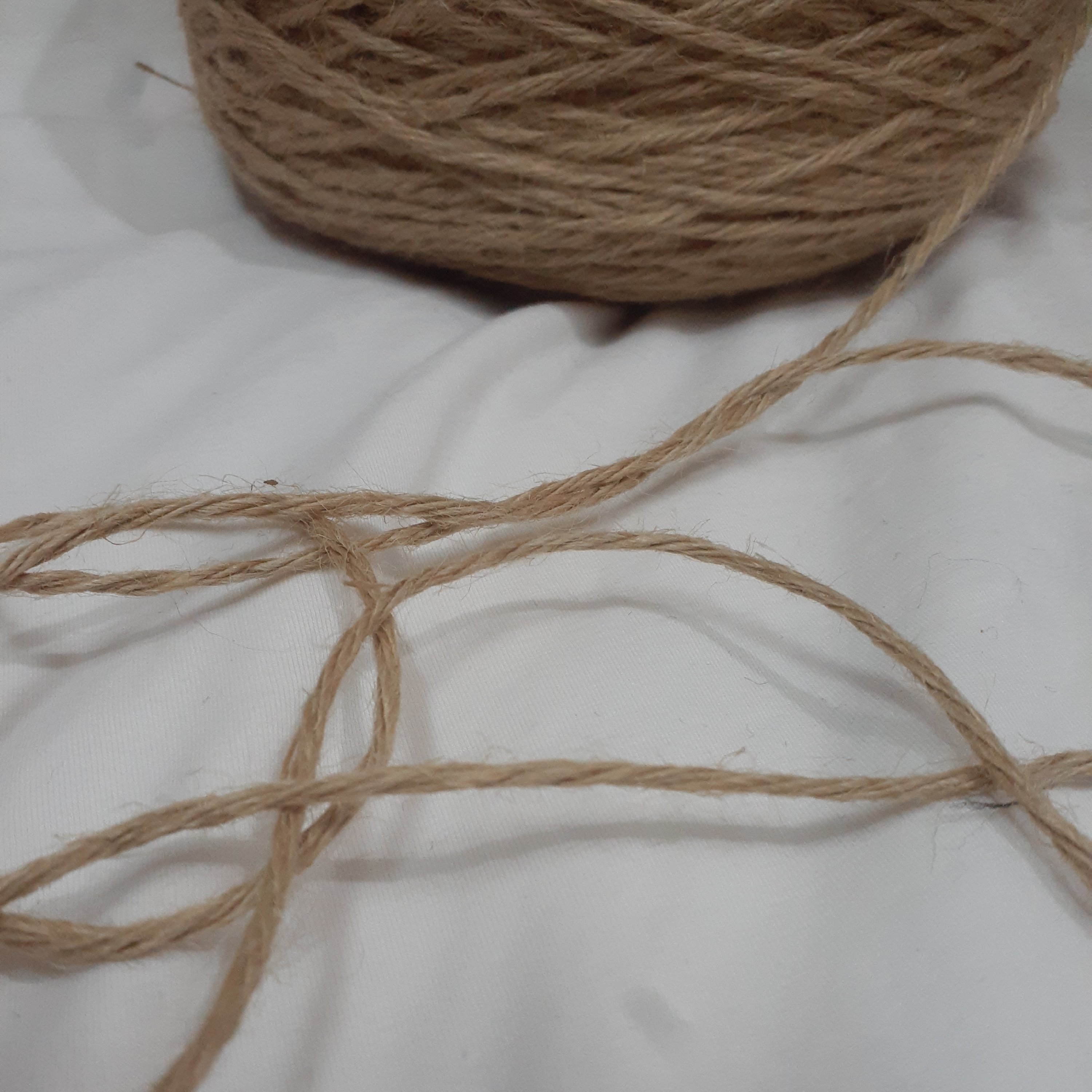 نخ کنف یک متر قطر 3 میلیمتر 5 نخ کنفی تابیده نخ گونی نوار قیطون کنف خرازی نفیس