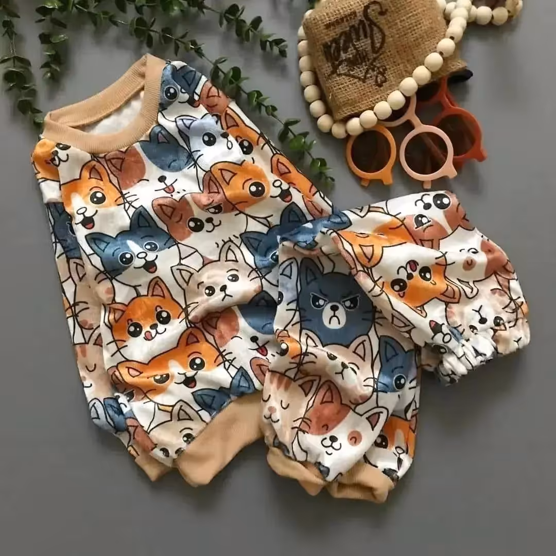 ست بلوز و شلوار اسپرت دخترانه پسرانه بچگانه طرح پیشی ها سایز 45 تا سایز 55