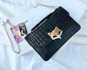 کیف دوشی زنانه