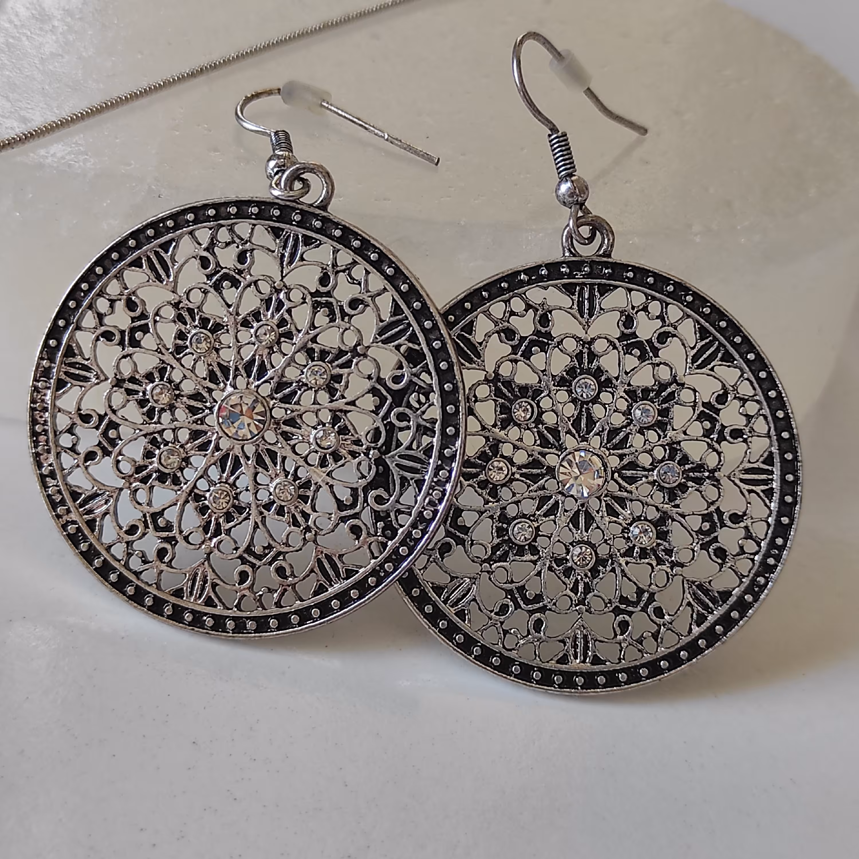 گوشواره سیاه قلم طرح سنتی