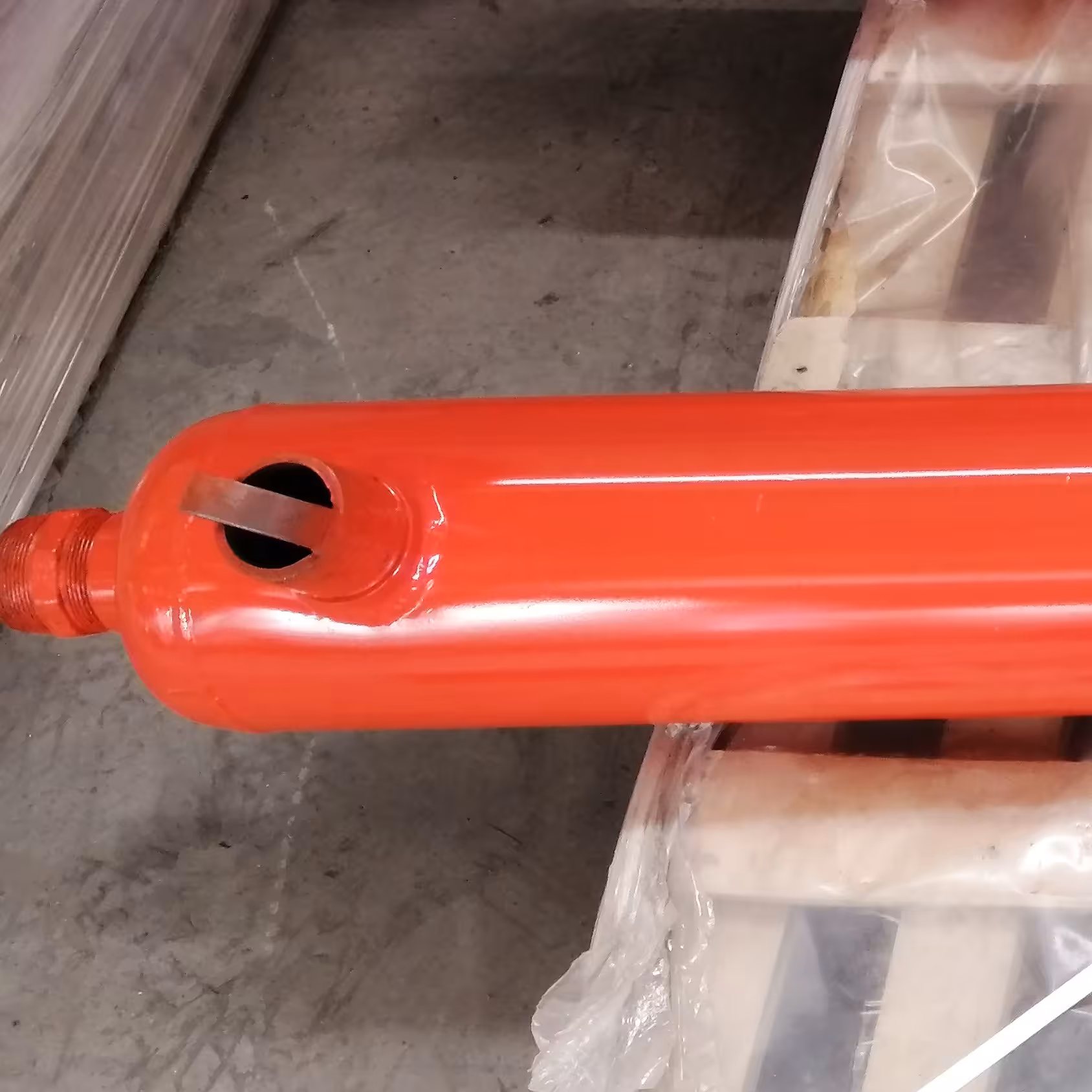 مبدل حرارتی پوسته و لوله ای استخری بدنه استیل و لوله های داخلی مسی با ظرفیت 80 کیلووات ساعت 