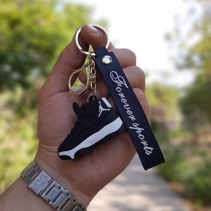 جاسوئیچی سیلیکونی اوجینال  کتونی جردن ساق دار - رنگ مشکی