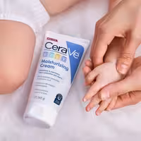 کرم آبرسان و مرطوب کننده کودک سراوی 