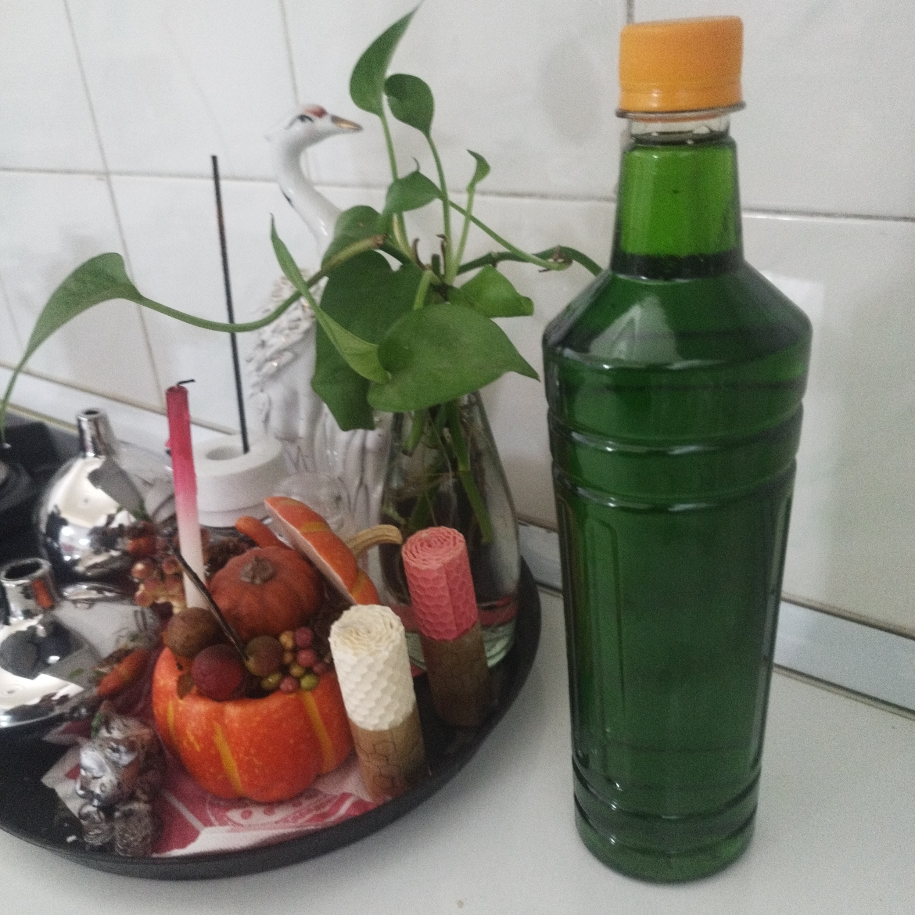 شربت طبیعی نعنا سبز رنگ با مواد کاملا طبیعی