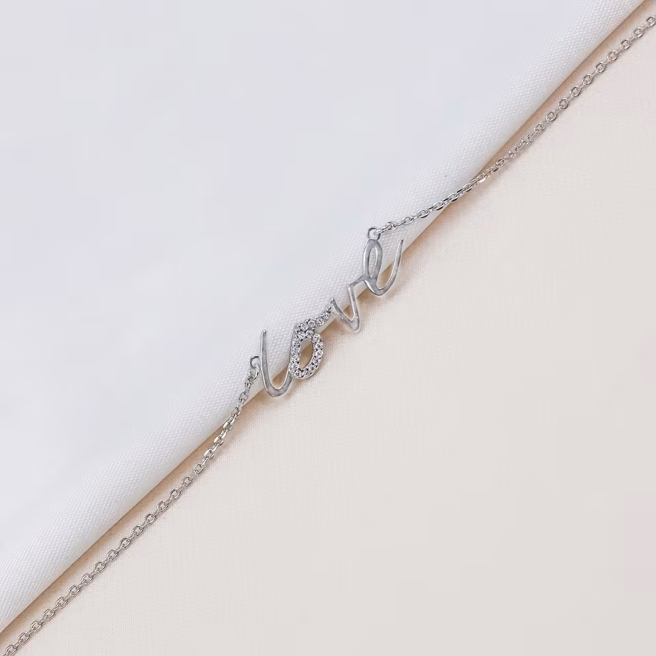 دستبند نقره میکرو طرح love  کد S-10323-2.5