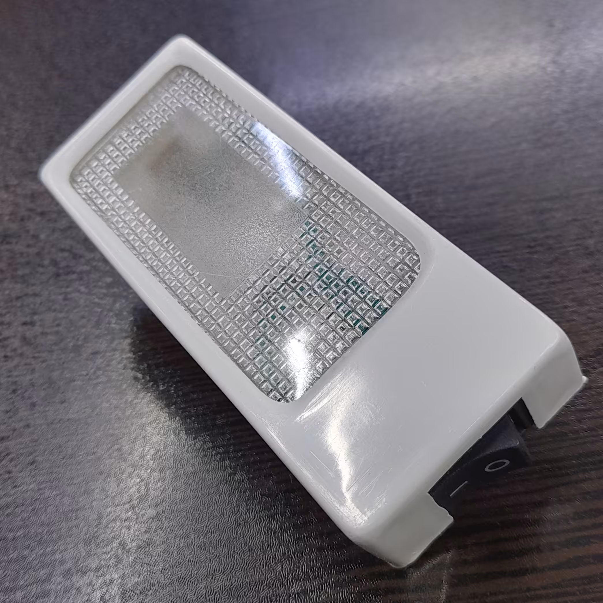 چراغ سقف (داخل اتاق) رنو 5 و رنو سپند ، بدون لامپ