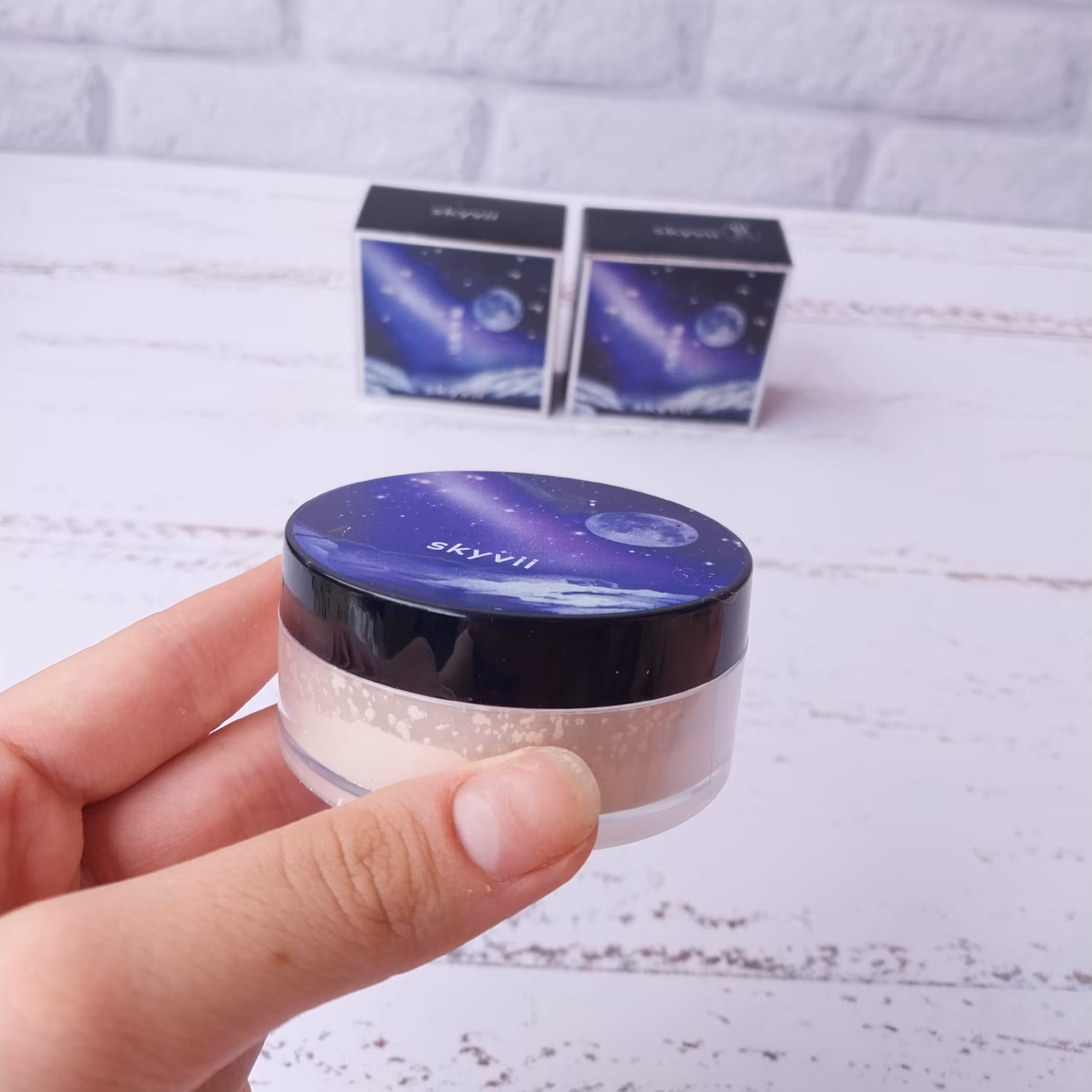 پودر فیکس کهکشانی بارکد اصالت تاریخ انقضا داره  پد مخصوص داره 12 گرمِ و رنگبندی شماره 1 و 2