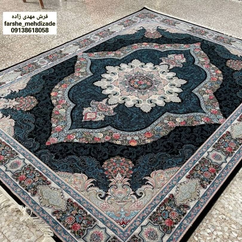 فرش  700 شانه اصلی، طرح کرینا، تراکم 2550، 12 متری