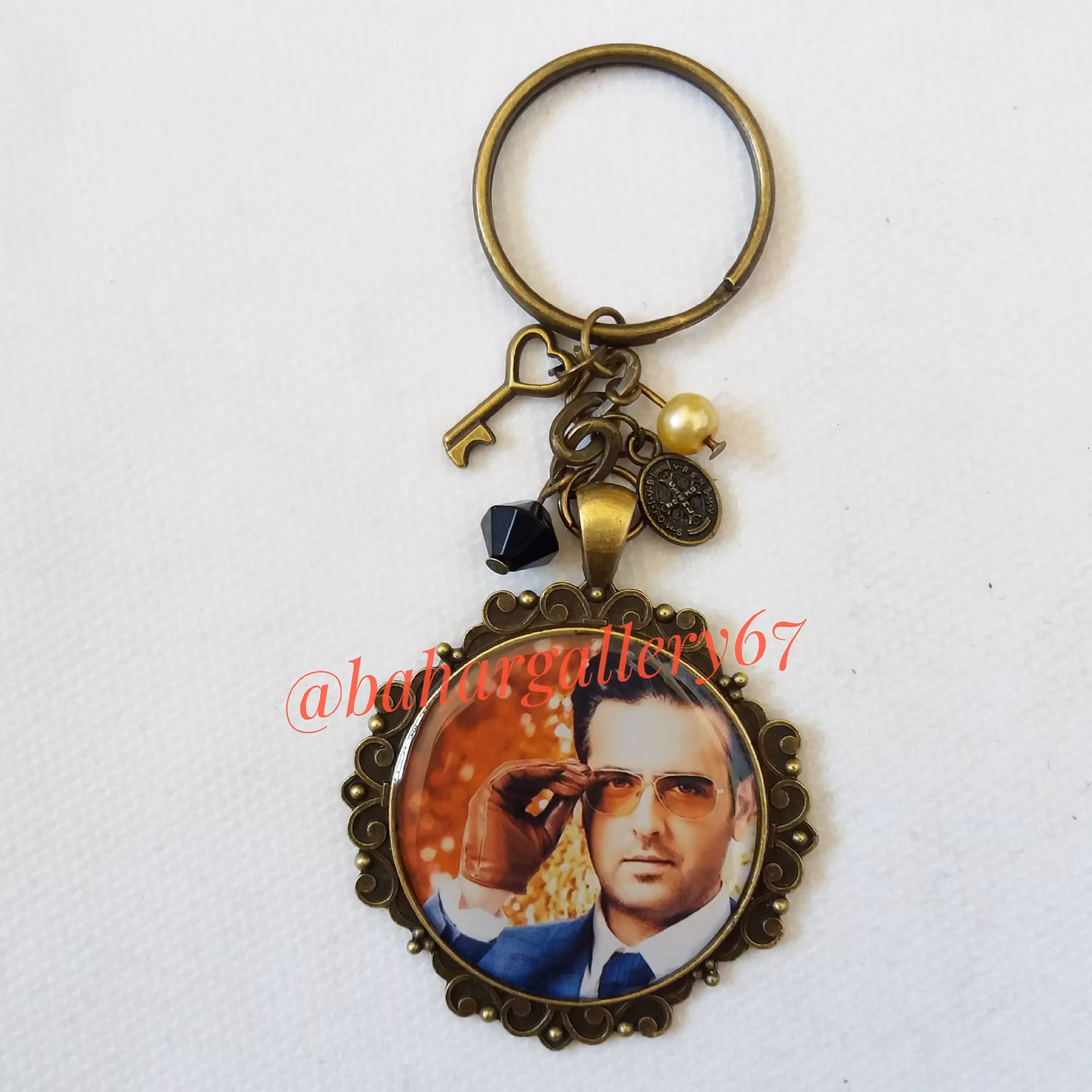 سر کلیدی عکس امیر حسین آرمان