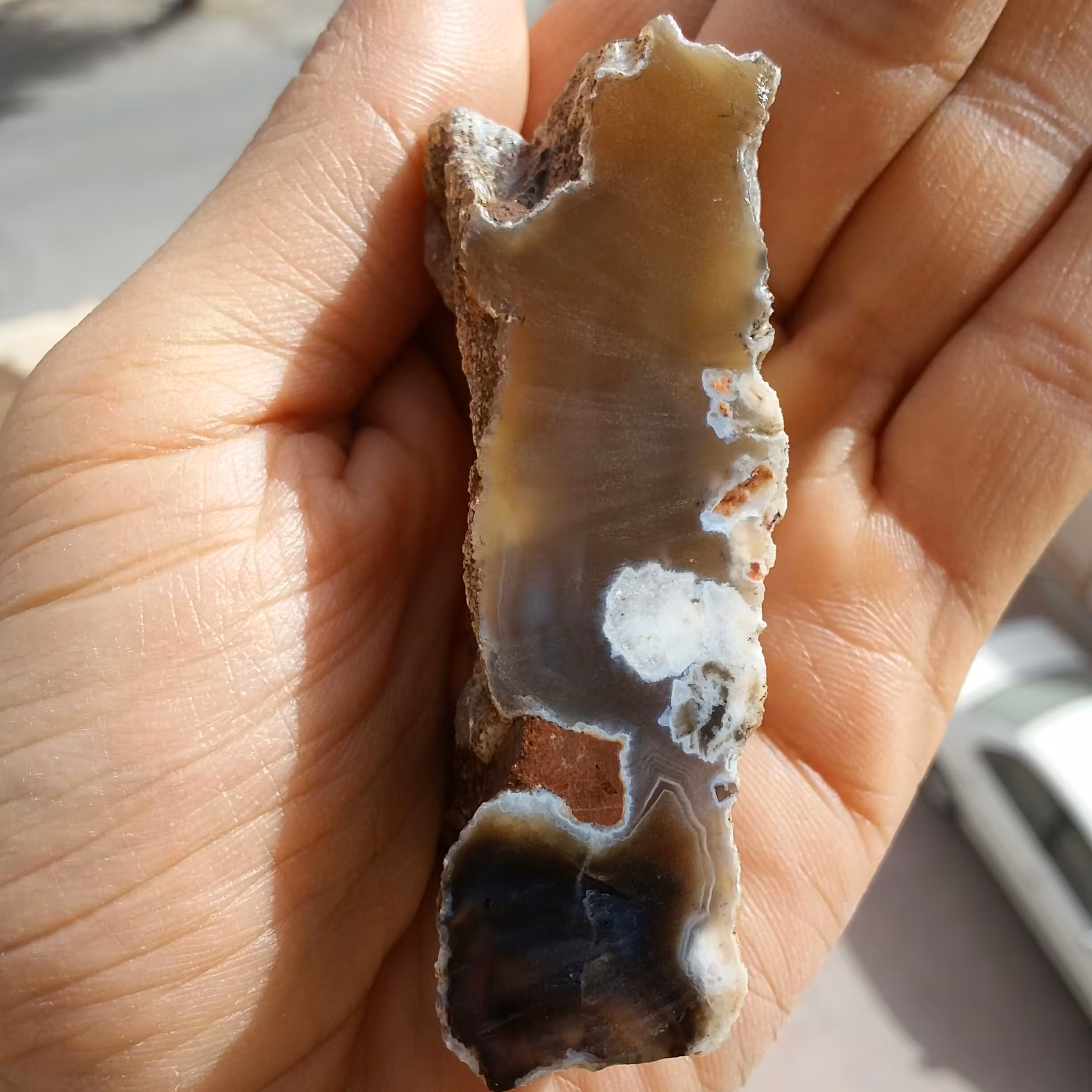 اسلایس سنگ راف عقیق خرمایی عسلی پر رنگ خاص محشر 
100درصد طبیعی
با قابلیت ساخت چند نگین ارزشمند و دیدنی

