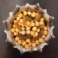 نخود و کشمش