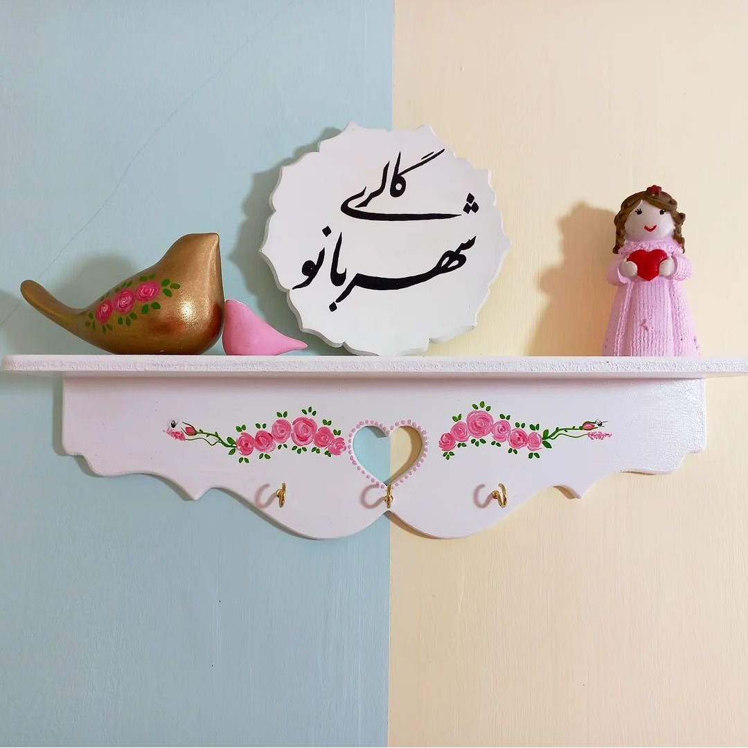 شلف چوبی نقاشی