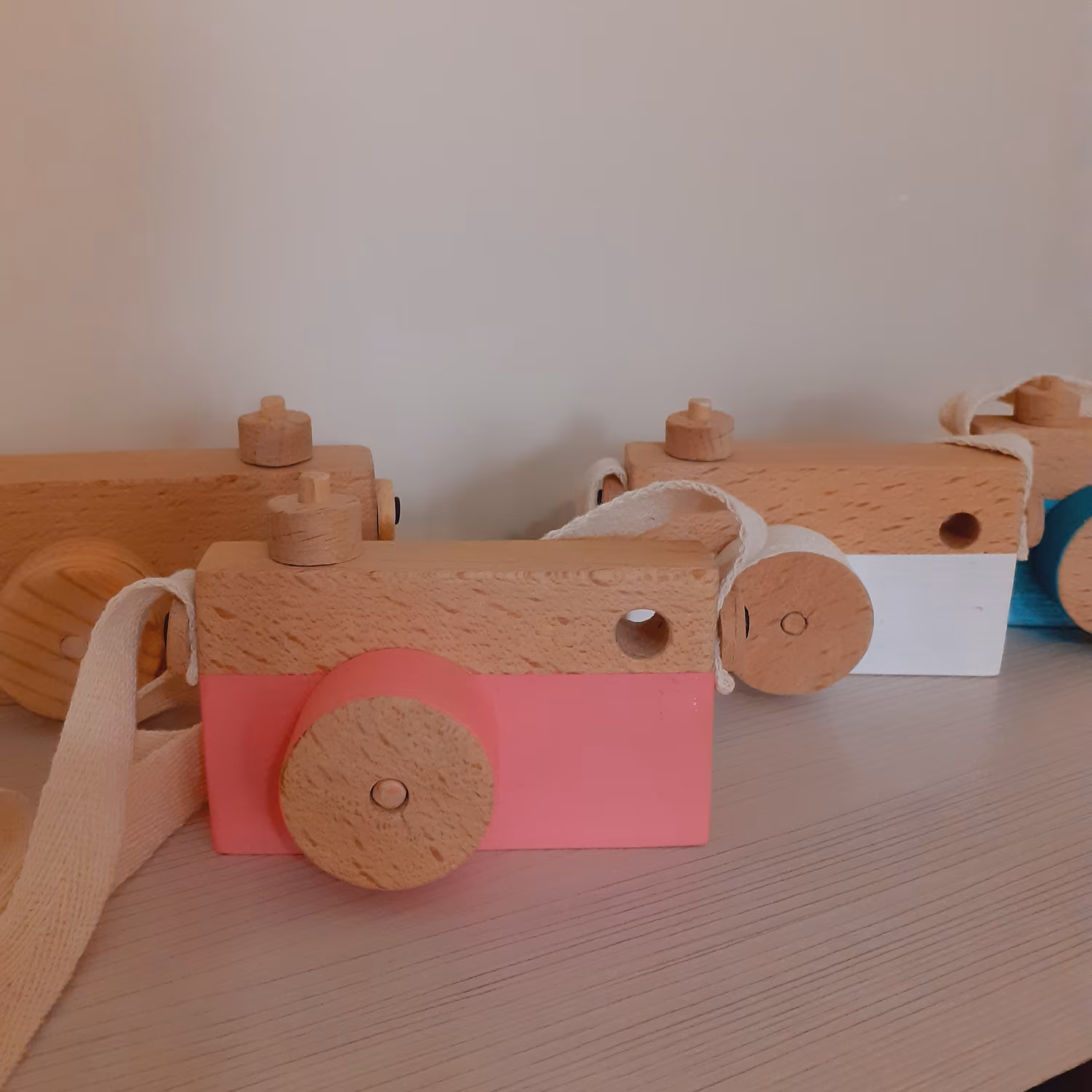 دوربین عکاسی چوبی دست ساز (صنایع‌دستی چوبی)