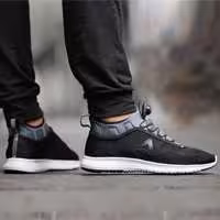 کفش کتانی ریباک پامپ پلاس مشکی    Reebok Pump Plus