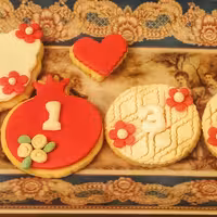 کوکی کره‌ای عیدانه و یلدایی با تزیین فوندانت وبهترین کیفیت مواد اولیه و بدون هیچ مواد افزودنی مضر  