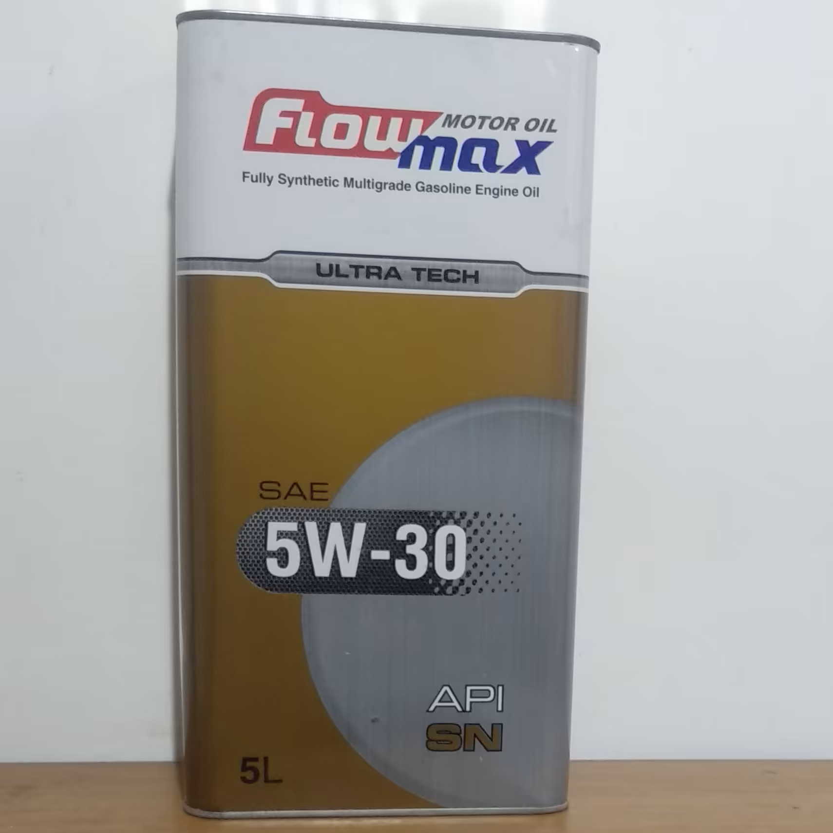 روغن موتور فلومکس (flow max ultra tech)5w30 در بسته بندی پنج لیتری