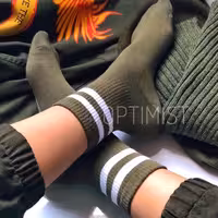 جوراب دوخط زمینه سبز ارتشی نیم ساق نخ پنبه