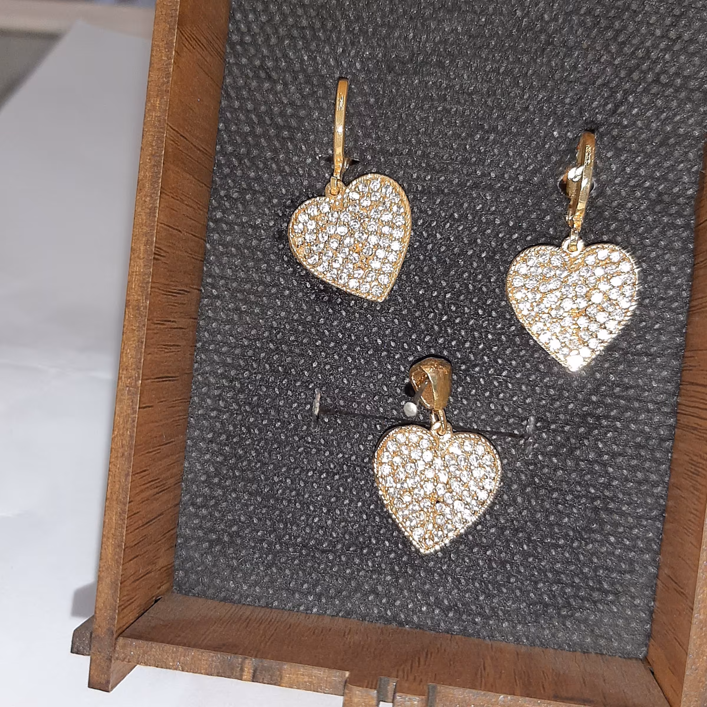 نیم ست رنگ ثابت بدون زنجیر شیک وزیبا مناسب برای کادو به عزیزانت