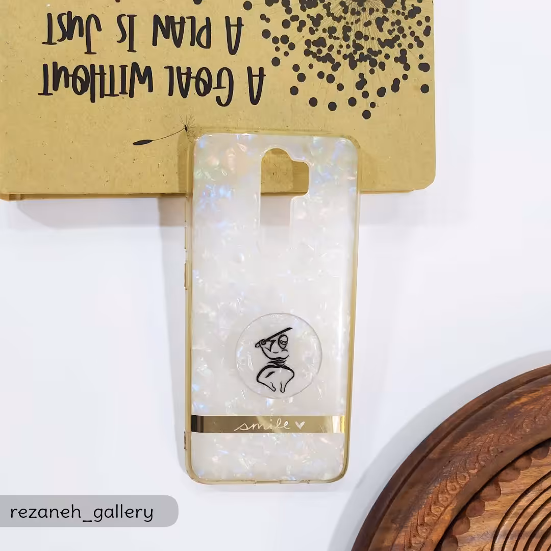 طراحی پاپ سوکت رزینی با طرح و رنگ و لوگوی خاص انتخابی شما برای هر سلیقه