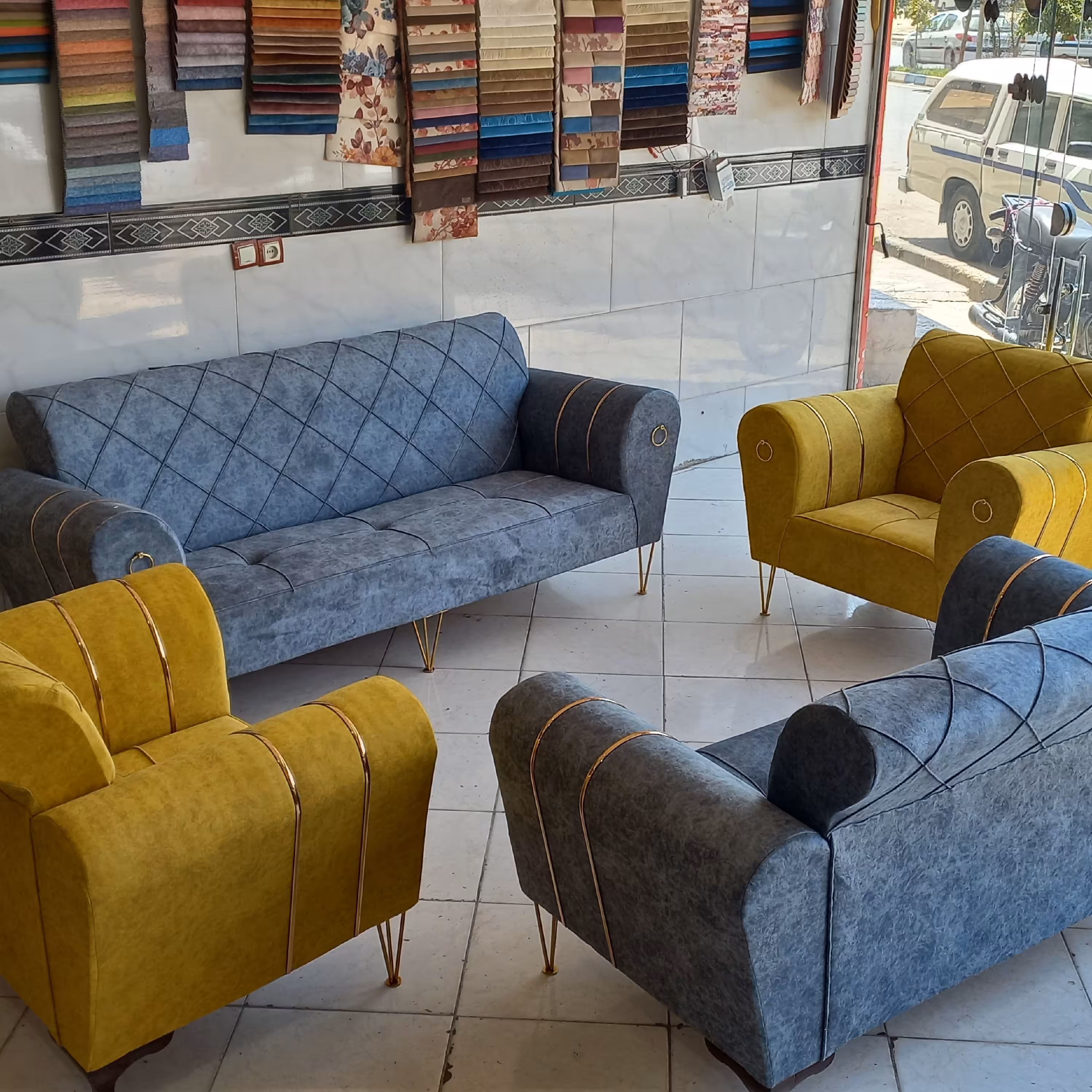 مبل اسکارلت راحتی ثانی 