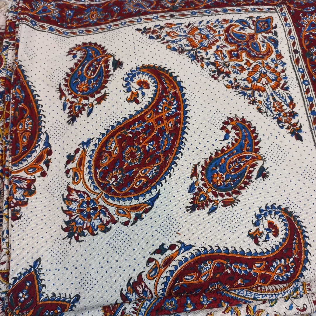سفره و رومیزی سنتی قلمکار اصفهان