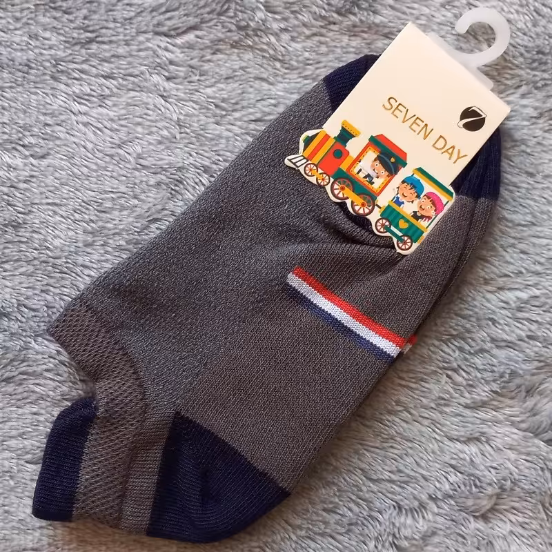 جوراب اسپرت پسرانه زیرقوزک