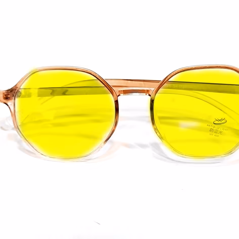 عینک  شب و عینک روز و مخصوص رانندگی شبانه و روز و پیاده روی و مخصوص کار با کامپیوتر و گوشی موبایل 