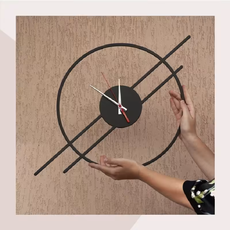 ساعت دیواری قطر 50  مشکی مات ضخامت 6 میل طرح flight