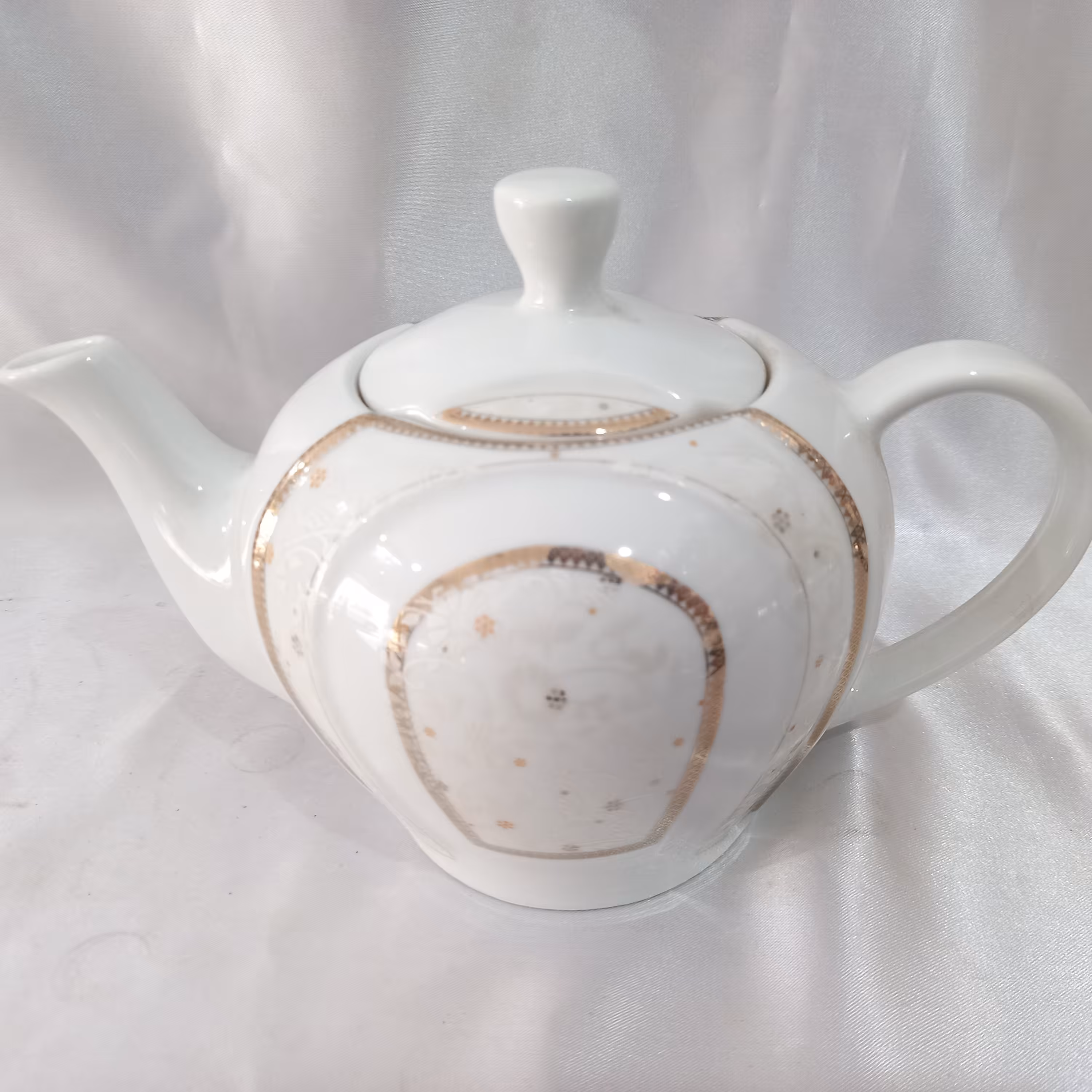 قوری چینی لورین طرح جدید متوسط 