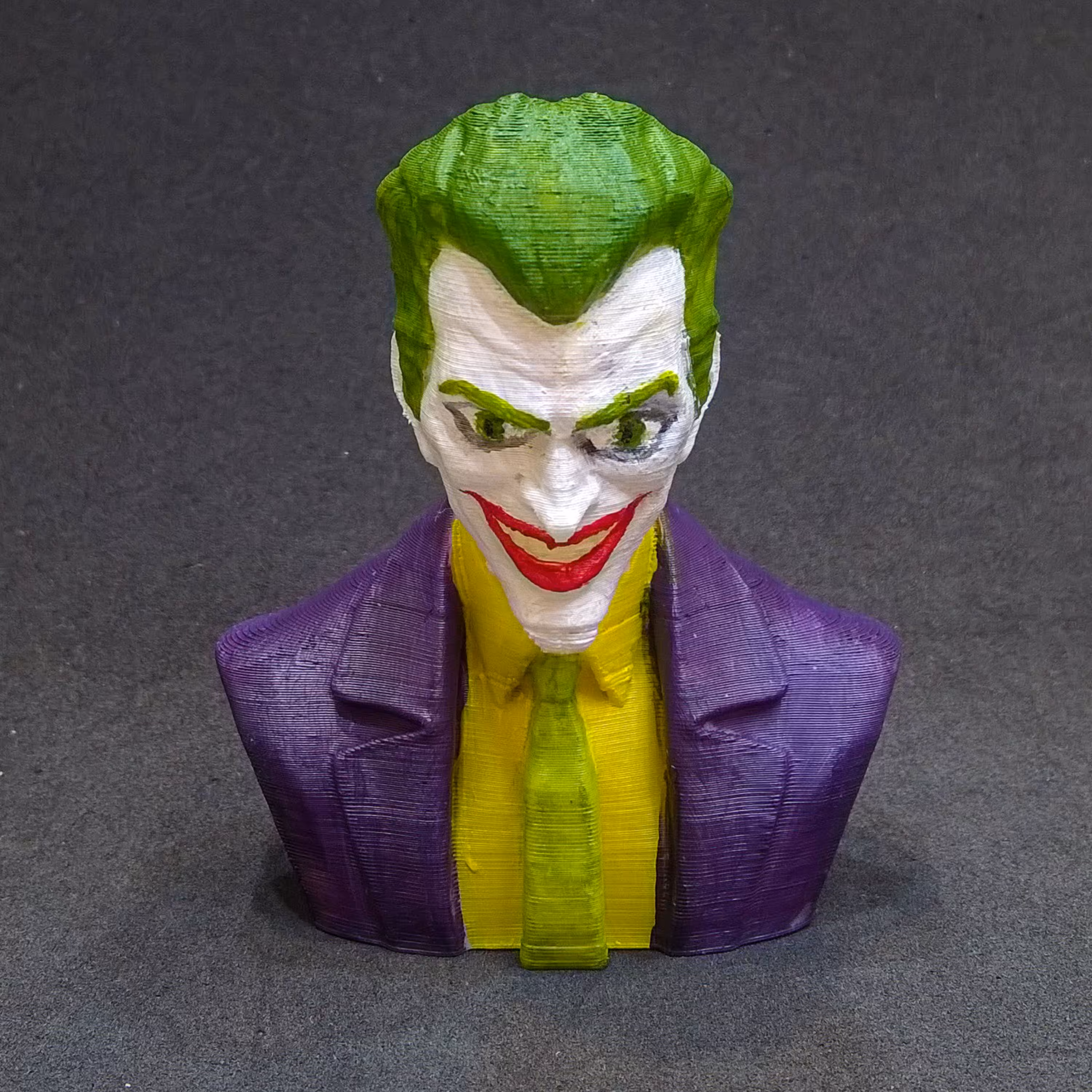 سردیس نیم تنه و فیگور شخصیت جوکر 6 سانتیمتری joker