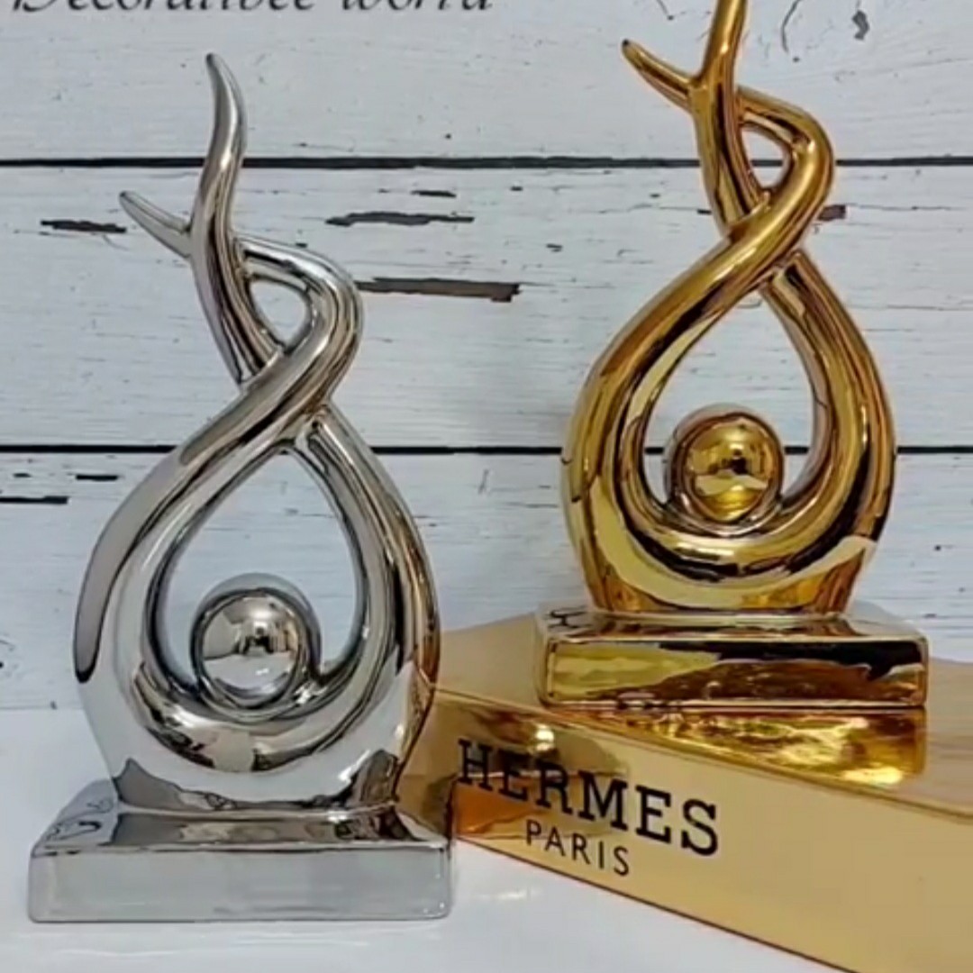 دکوری،اکسسوری تندیس فیگور،جنس سرامیک آبکاری شده،فورتیک و رنگ ثابت ،رنگ سیلور و طلایی