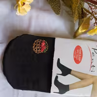 جوراب گلدوزی شده طرح سبد گل