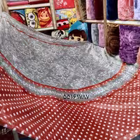 پتوی دونفره نرمینه گلدار مدل سروین مسافرتی ساکدار 