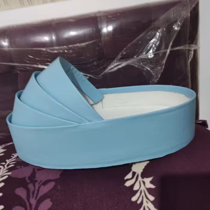باکس گهواره نوزاد چرمی آبی کمرنگ ساده سایز45 در 25