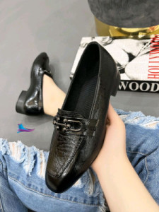 کفش کلاسیک زنانه