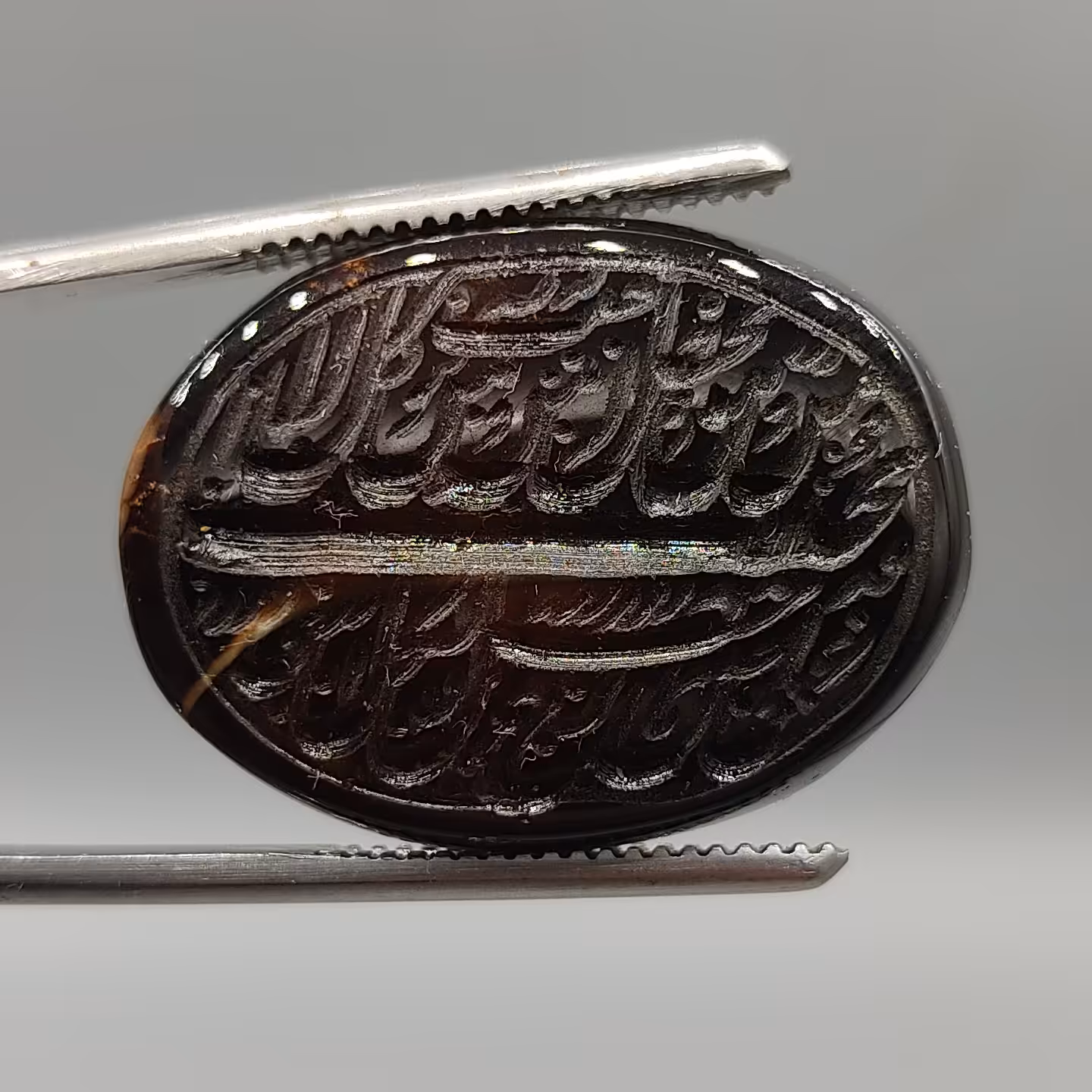 عقیق خطی کار دست با ذکر مذهبی طبیعی و معدنی 