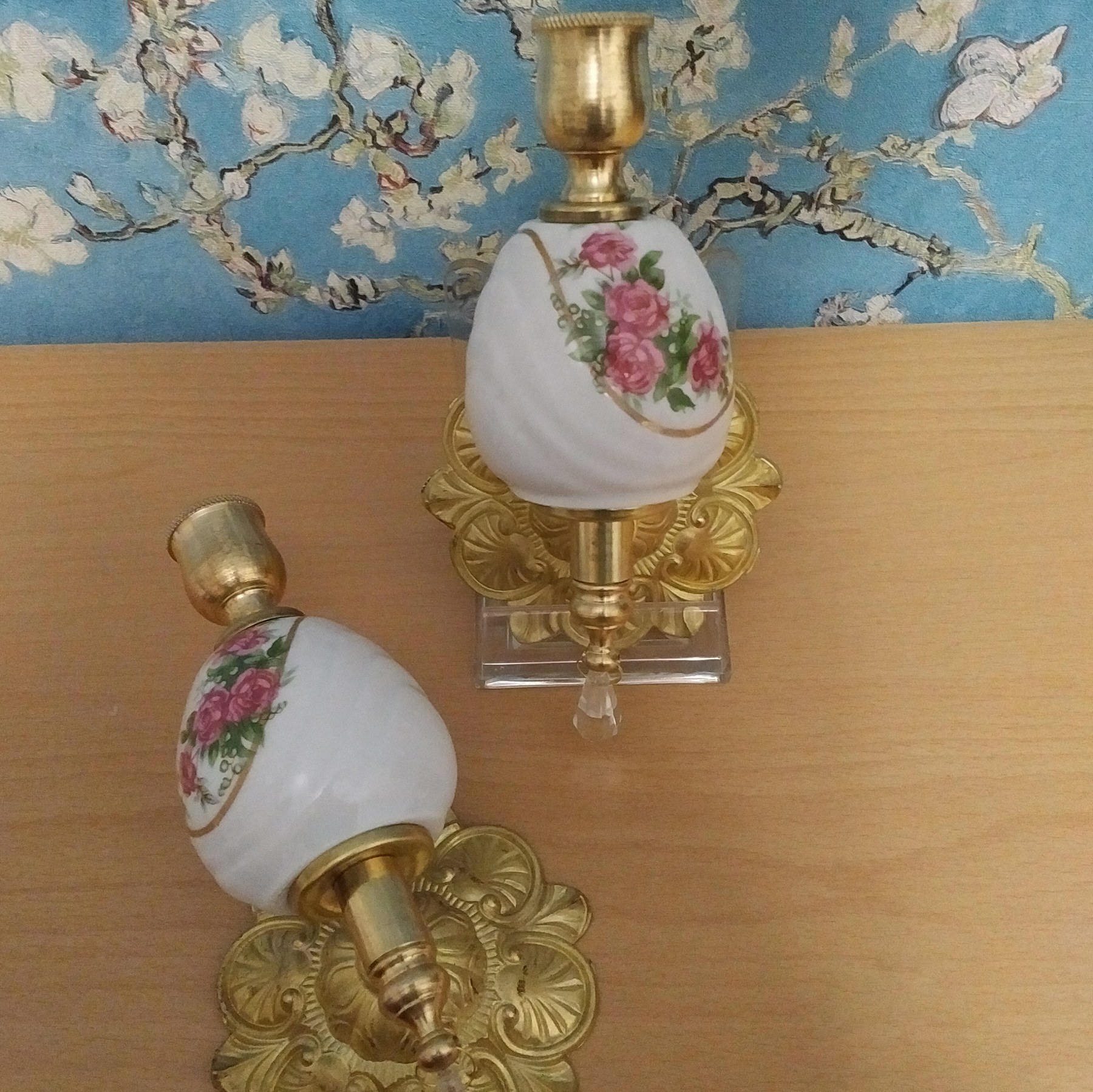 شمعدان دیواری گل سرخی
