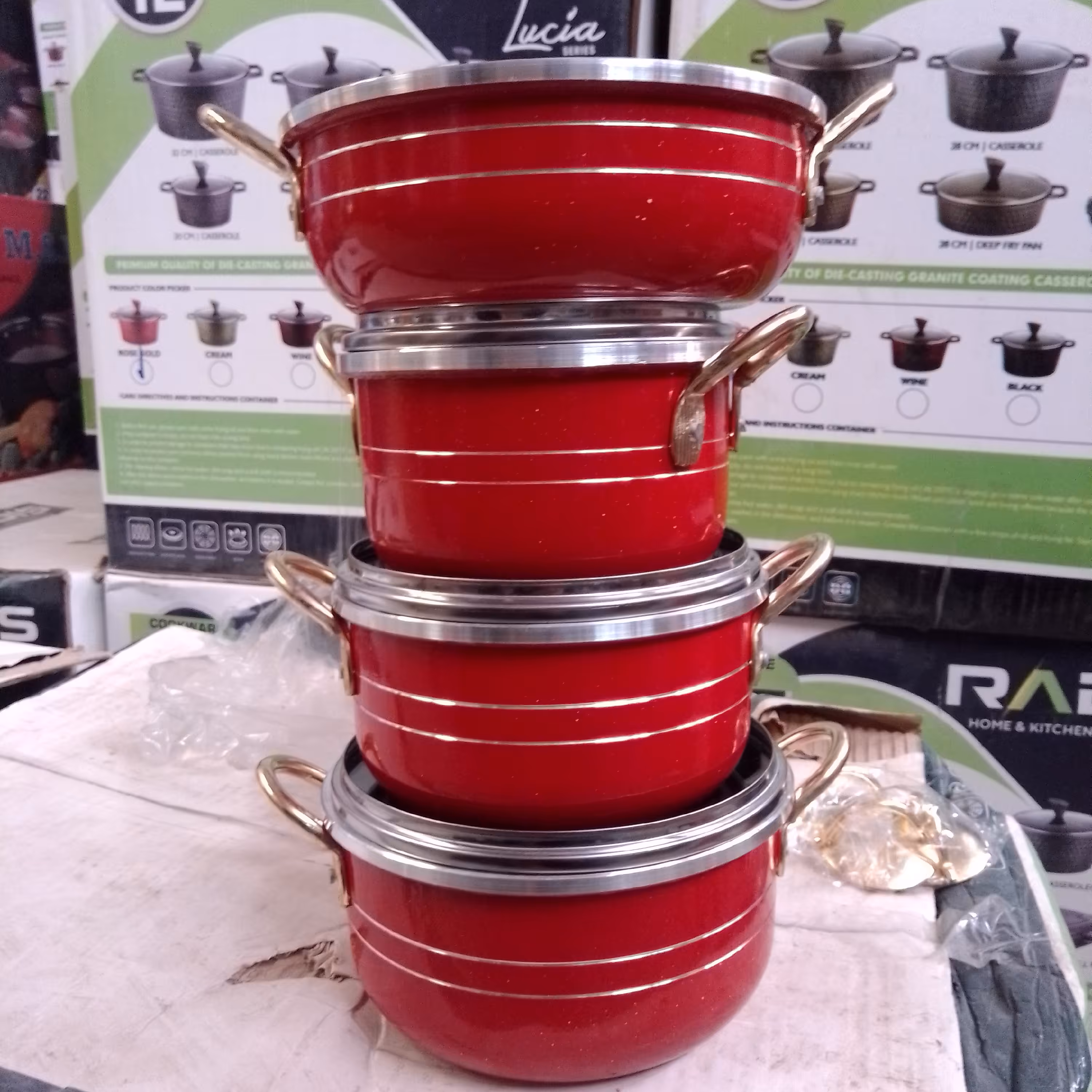 سرویس قابلمه 7 پارچه هلنا سایز 18 دسته طلایی داخل زنبوری