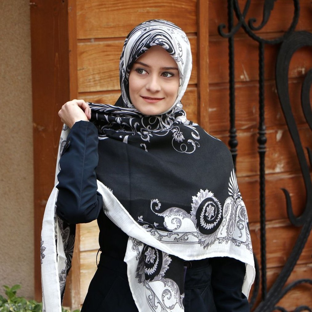روسری خاص ولوکس ولاکچری وشیک پسند