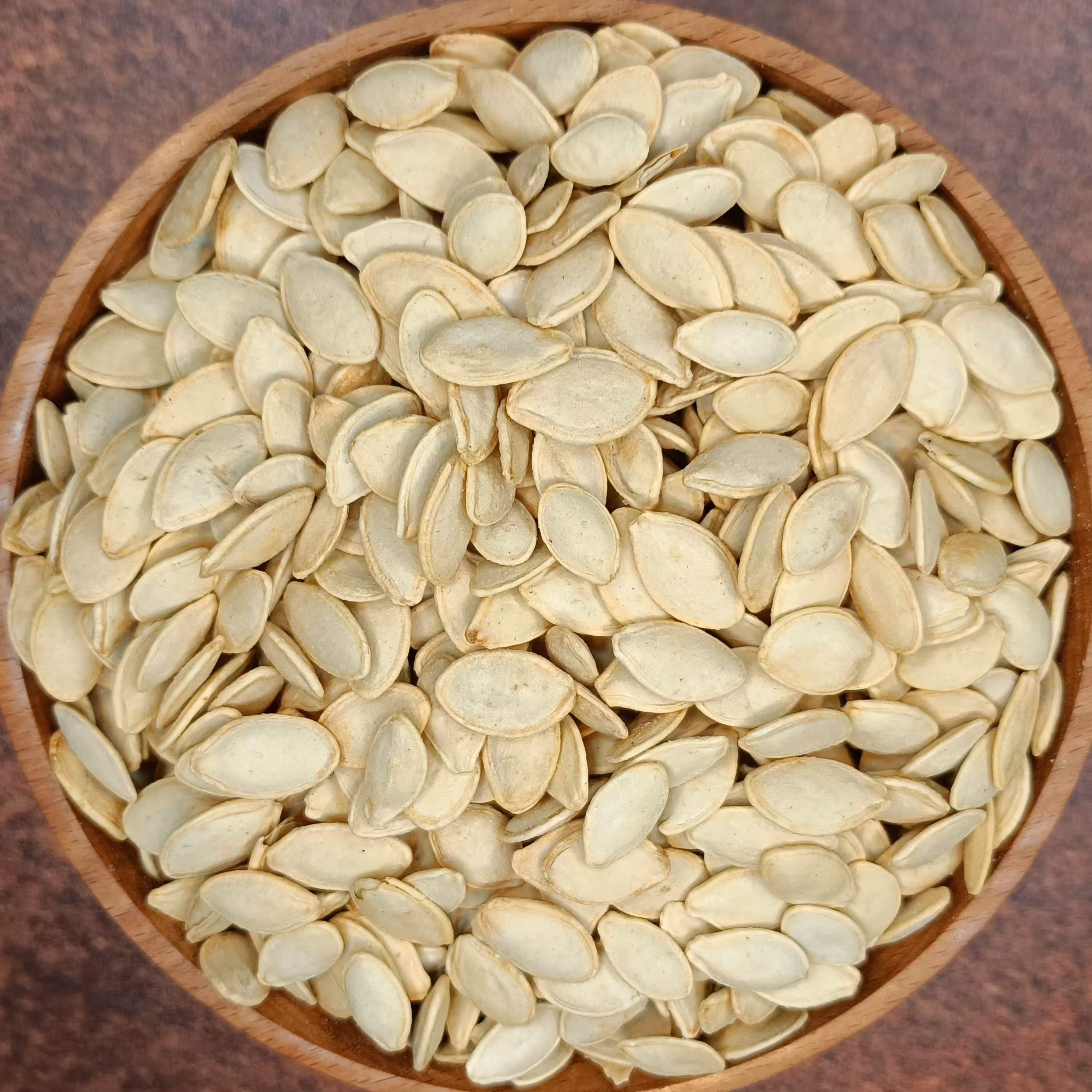 تخمه کدو گوشتی سفید ایرانی شور نیم کیلویی آجیل و خشکبار مهران