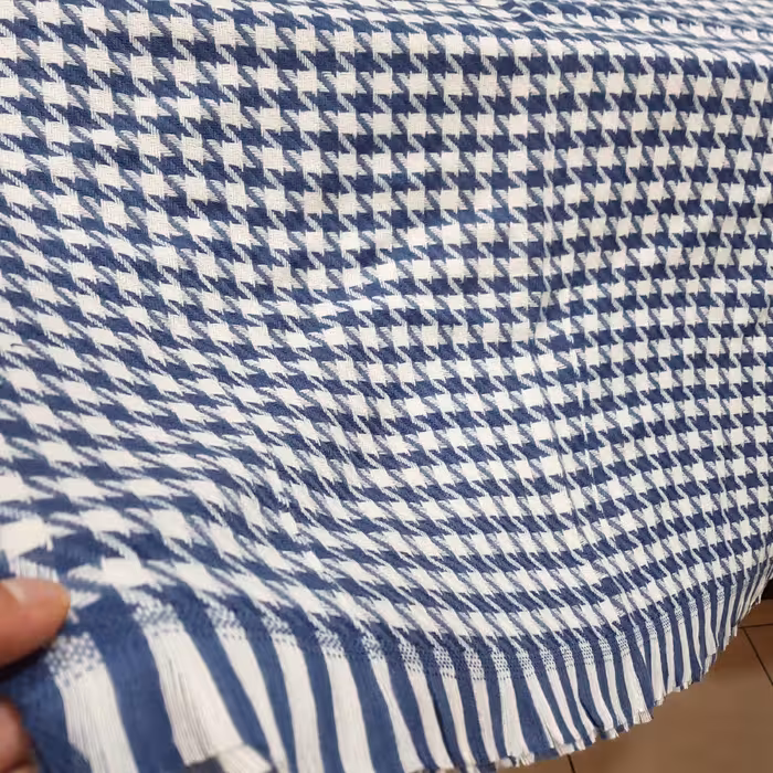 شال پاییزه  موهر طرح  پیچازی سفید آبی با کیفیت