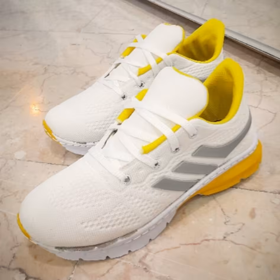 کتانی زنانه و دخترانه آدیداس وینوم پارچه ای سوزنی 