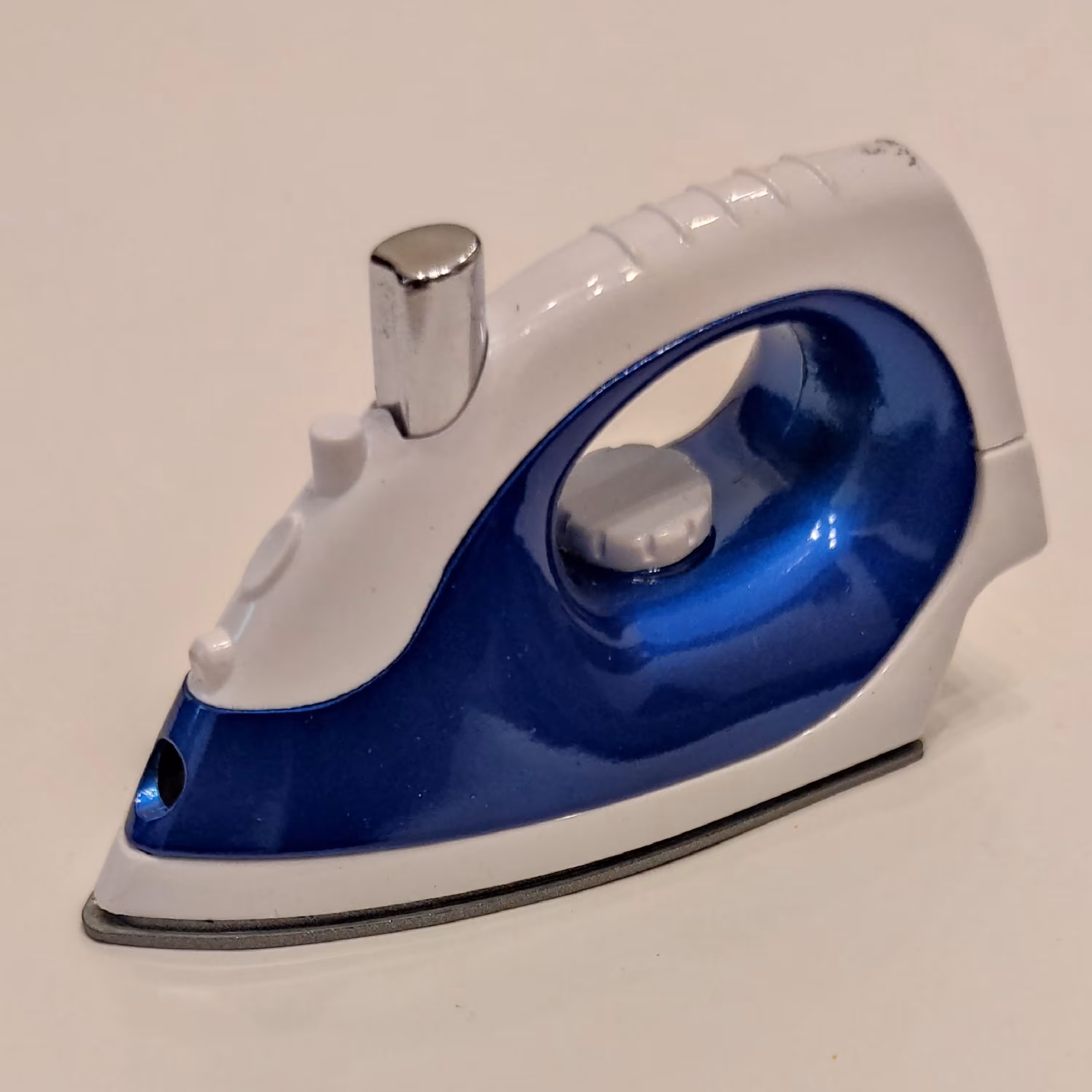 فندک اتو آبی