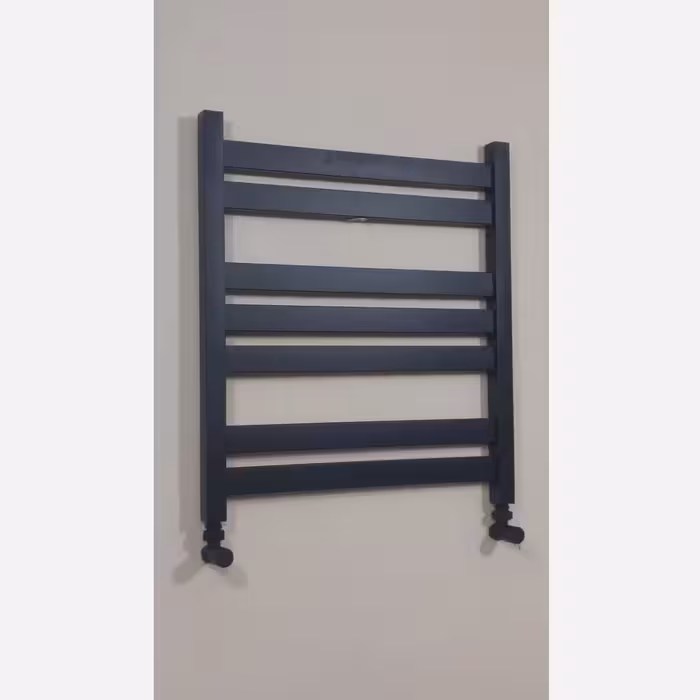 حوله خشک کن فلت مشکی 60 سانت  30 سال گارانتی تعویض معتبر (هزینه ارسال پس کرایه است)