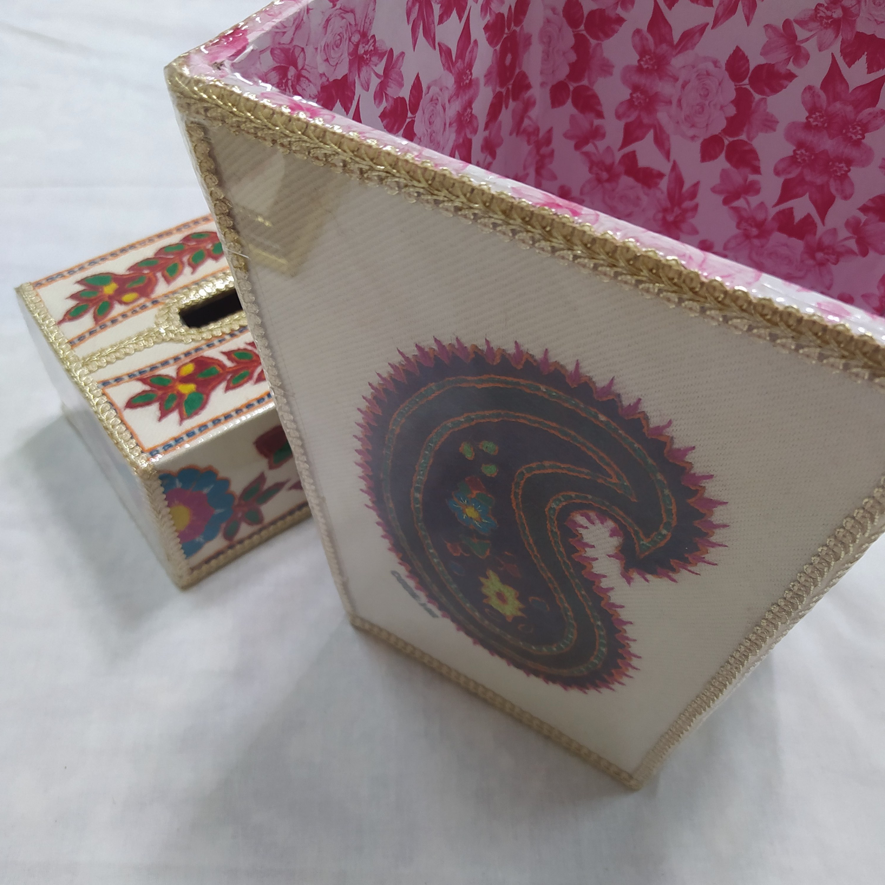 سطل و جا دستمال کاغذی پته