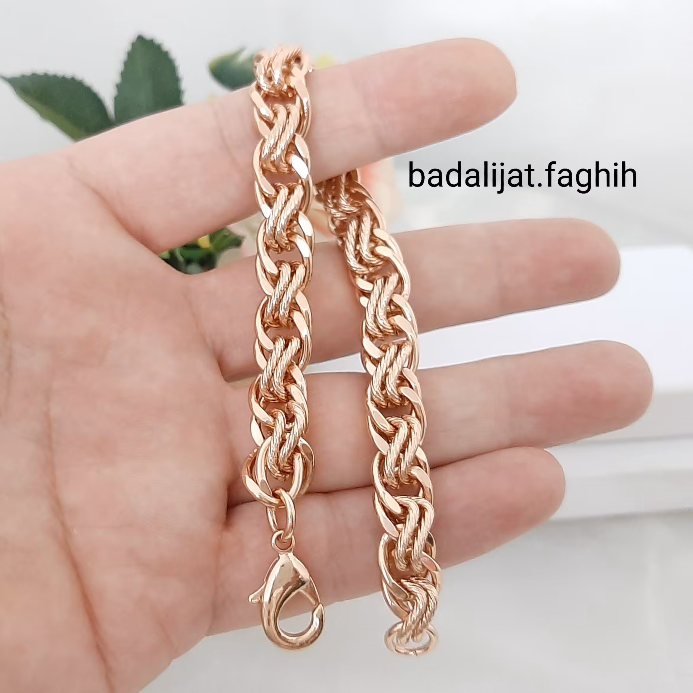 دستبند بافت برند دریم( زیر مجموعه برند ژوپینگ )بسیار با کیفیت و رنگ ثابت 