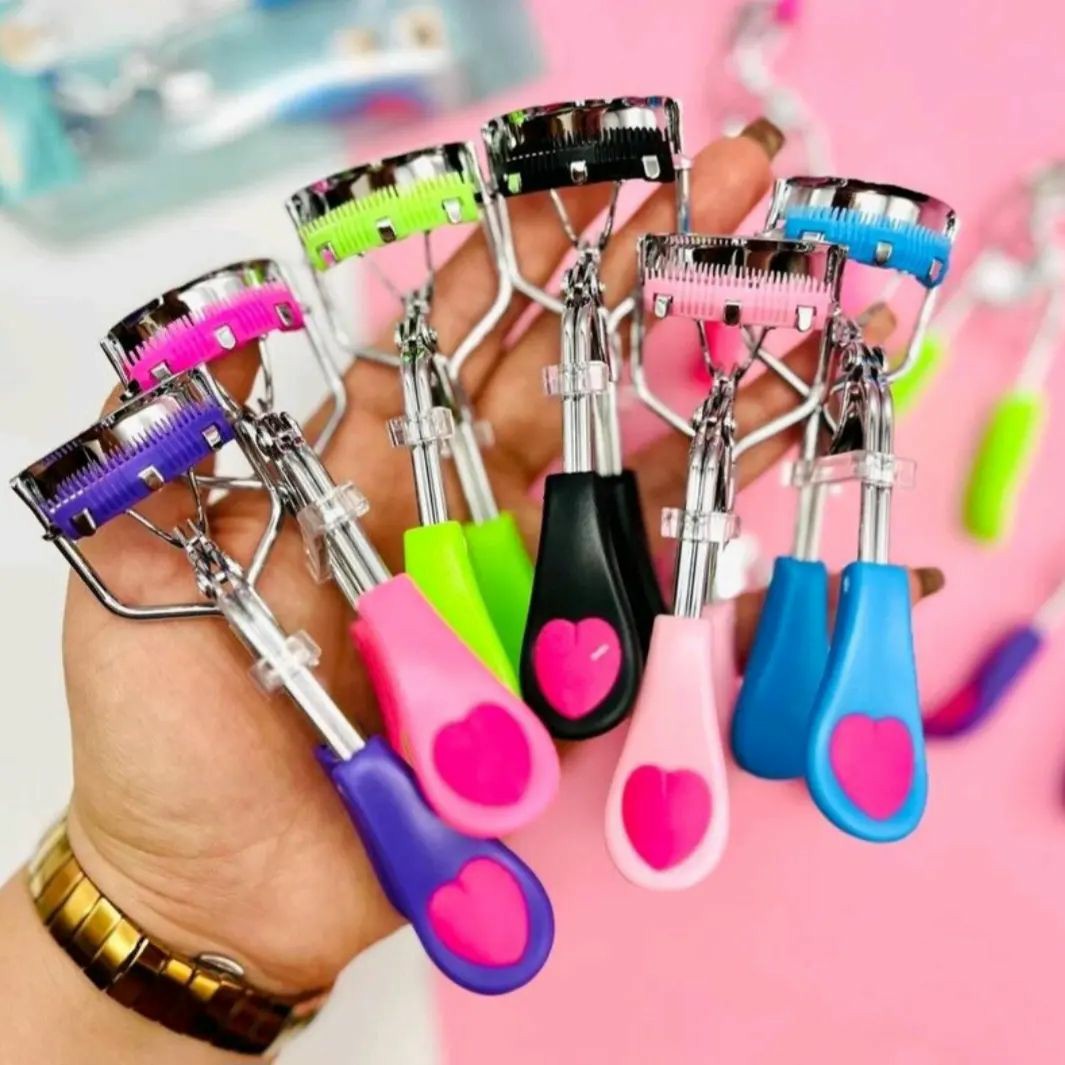 فر مژه شانه دار فانتزی فرمژه طرح قلب (آرایشی هوتران)