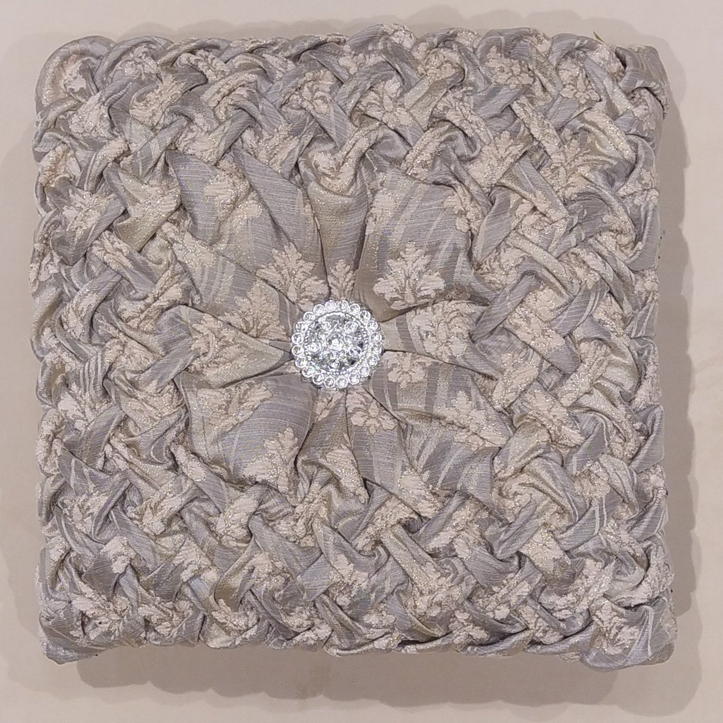 کوسن طرح دار در اندازه سایزهای 40*40