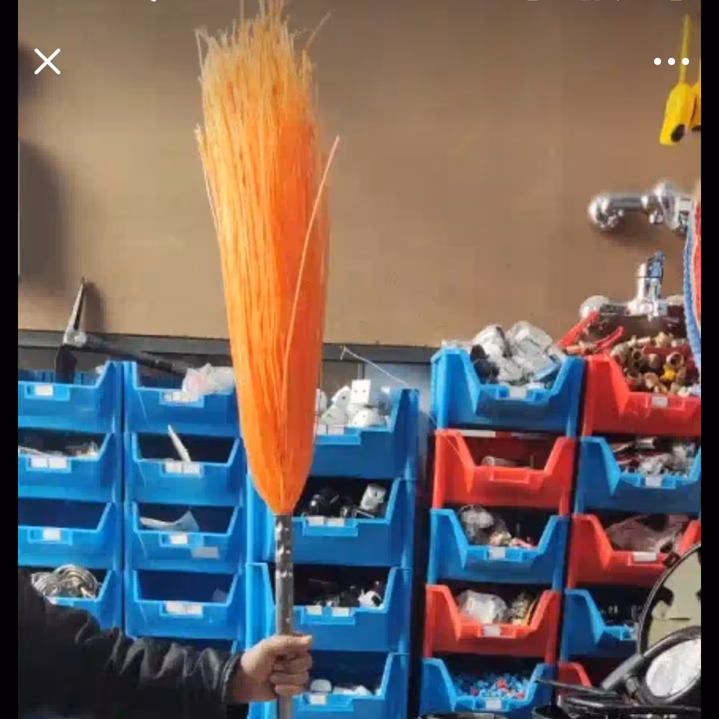 جارو شهرداری یا فراشی با دسته فلزی 